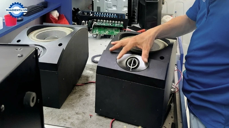 Kiểm tra xác định nguyên nhân loa bị hỏng