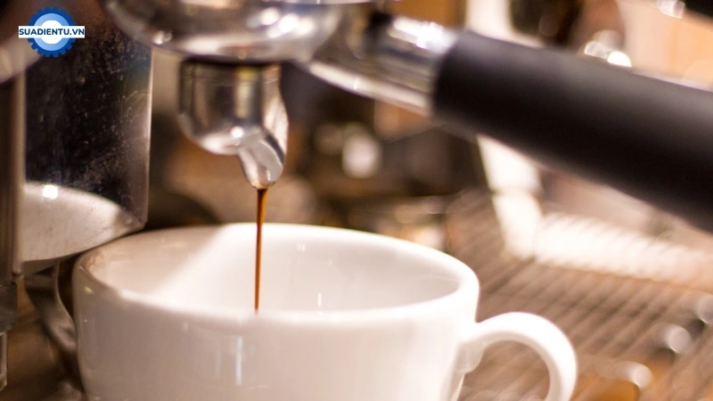 Hướng dẫn xử lý họng pha cà phê không đưa ra nước