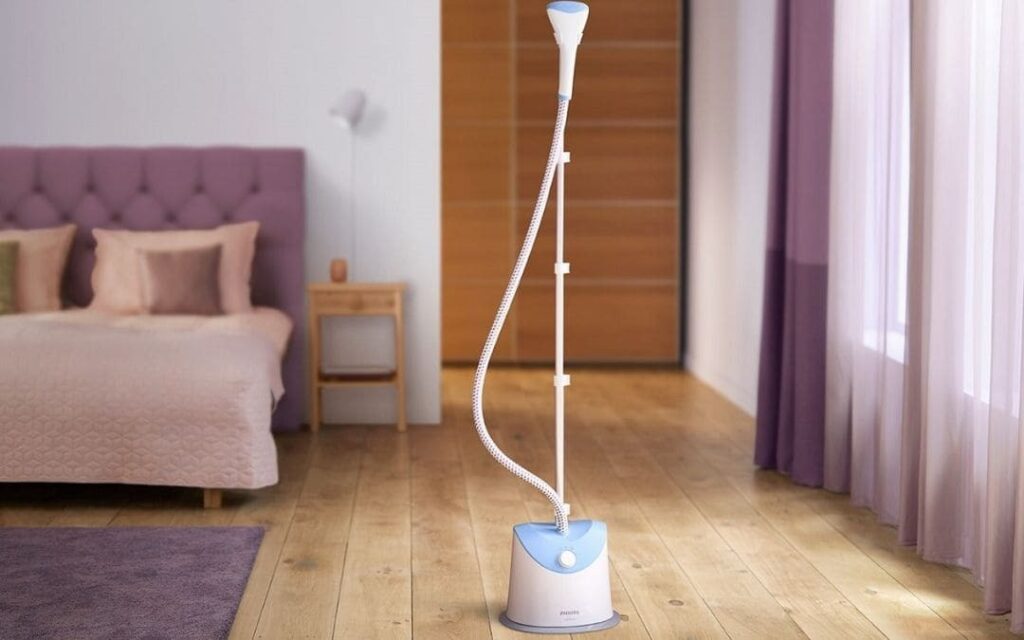 Hiểu đúng về bàn ủi hơi nước đứng và hiện tượng chảy nước