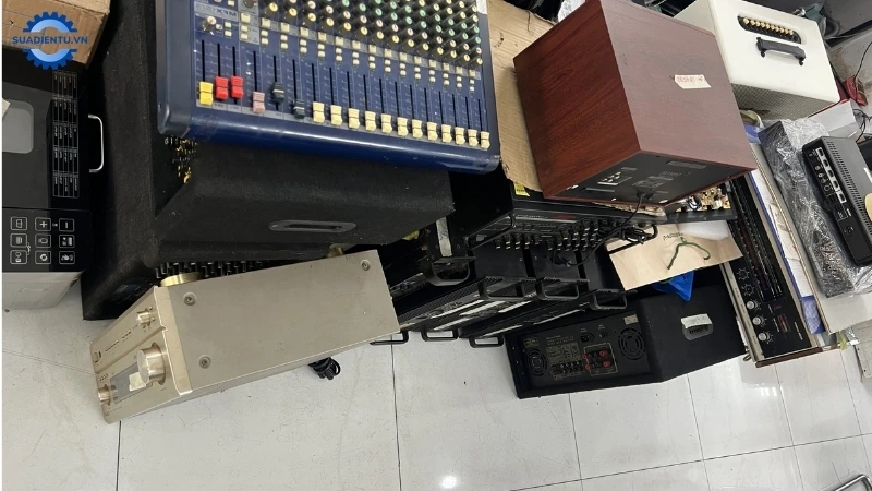 Các hãng & dòng mixer Sửa Điện Tử hỗ trợ sửa chữa