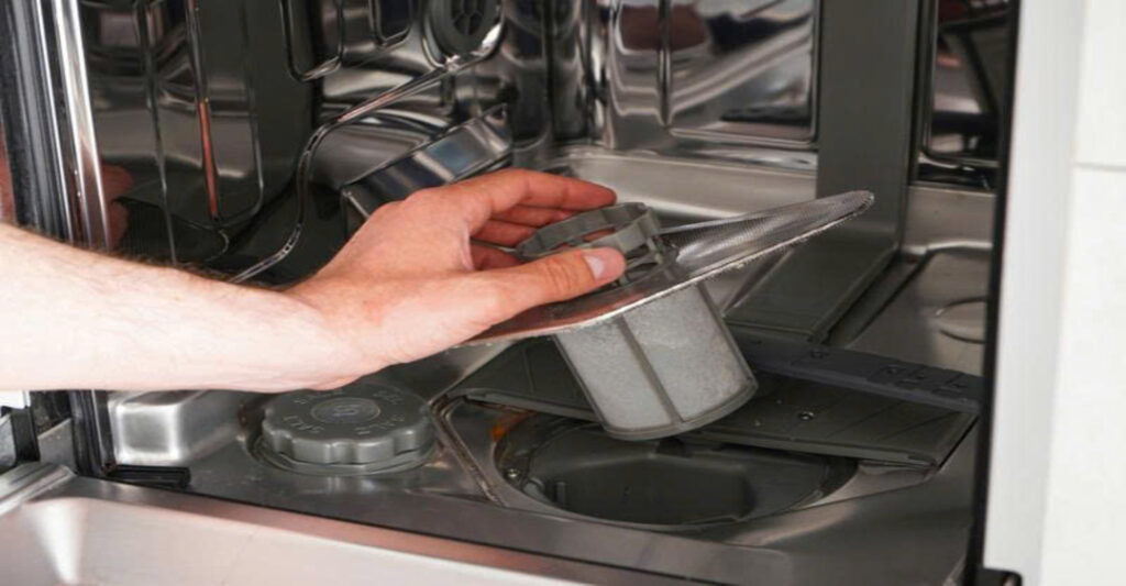 Cách khắc phục máy rửa bát bị tắc nước hiệu quả tại nhà
