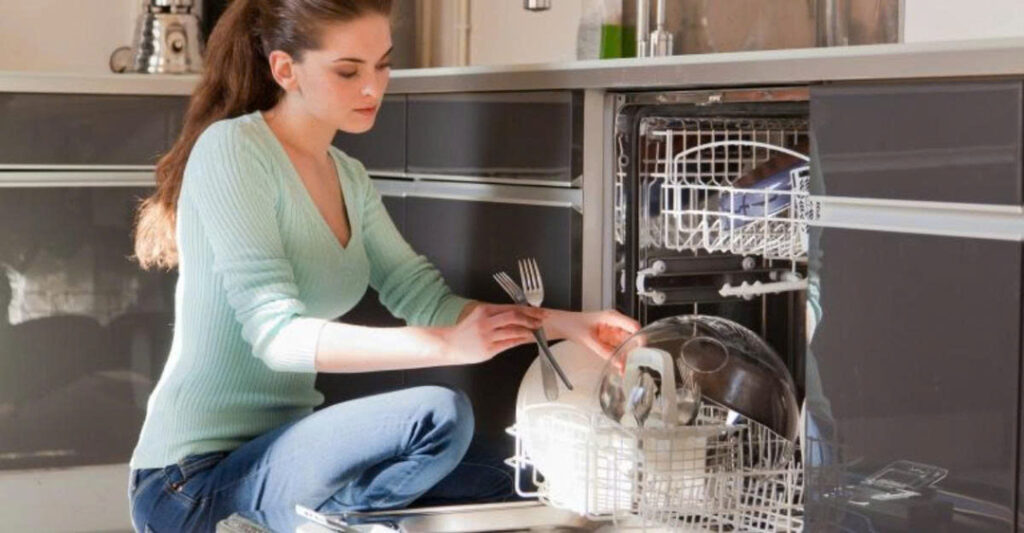 Một số mẹo bảo trì, kéo dài tuổi thọ máy rửa bát