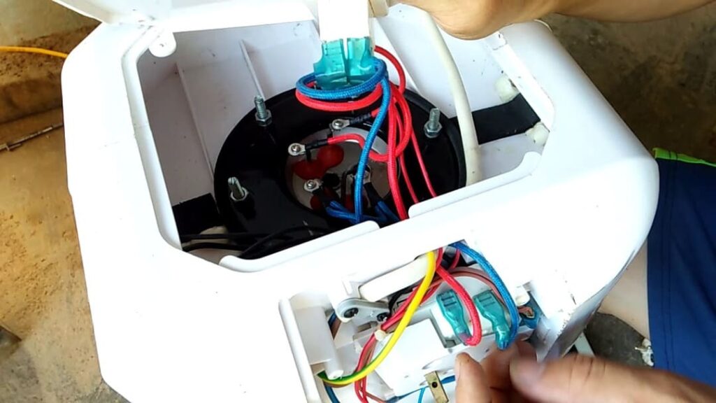 Bảo dưỡng và sử dụng bình nóng lạnh an toàn, hiệu quả