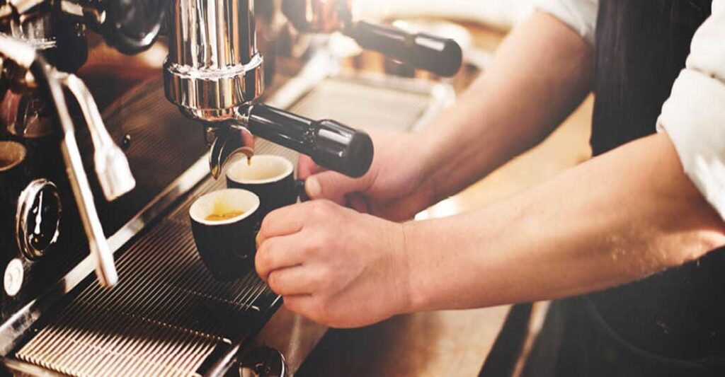 Hướng dẫn vệ sinh máy pha cà phê hàng ngày