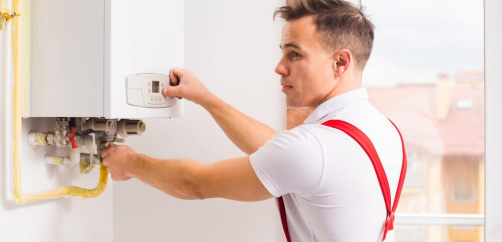 Máy nước nóng Ferroli bị chập điện hoặc có mùi khét