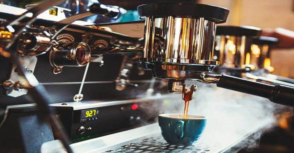 Quy trình vệ sinh và bảo dưỡng máy pha cà phê chuẩn kỹ thuật
