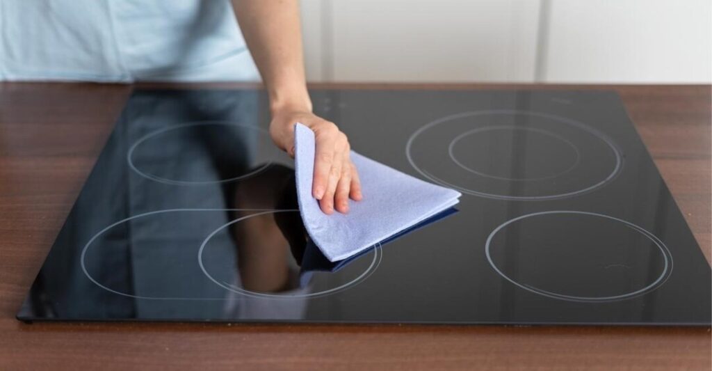 Cách vệ sinh bếp từ an toàn và hiệu quả 