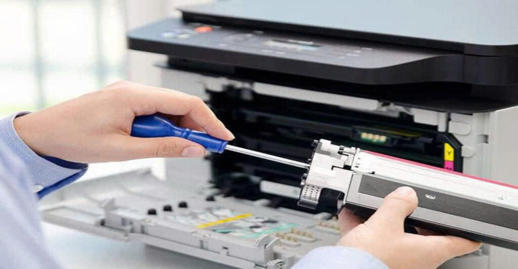 Tại sao cần bảo trì máy in định kỳ