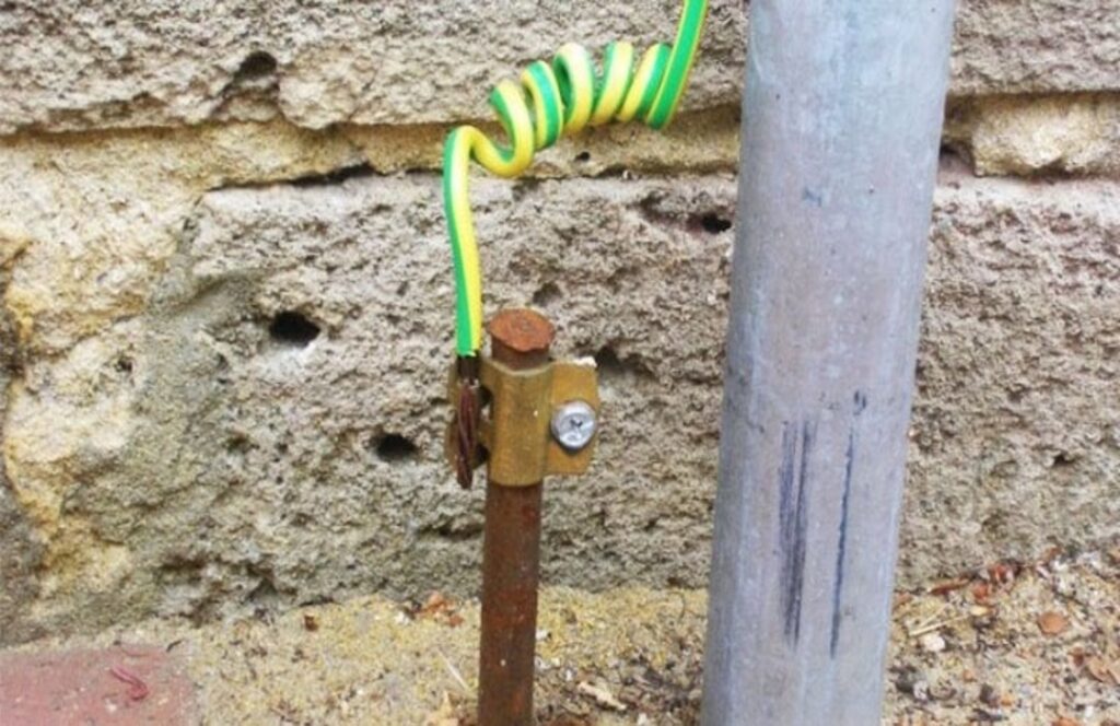 bếp từ có cần nối dây tiếp đất không