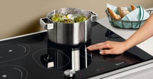 Hướng dẫn cách reset bếp từ từng bước đơn giản tại nhà