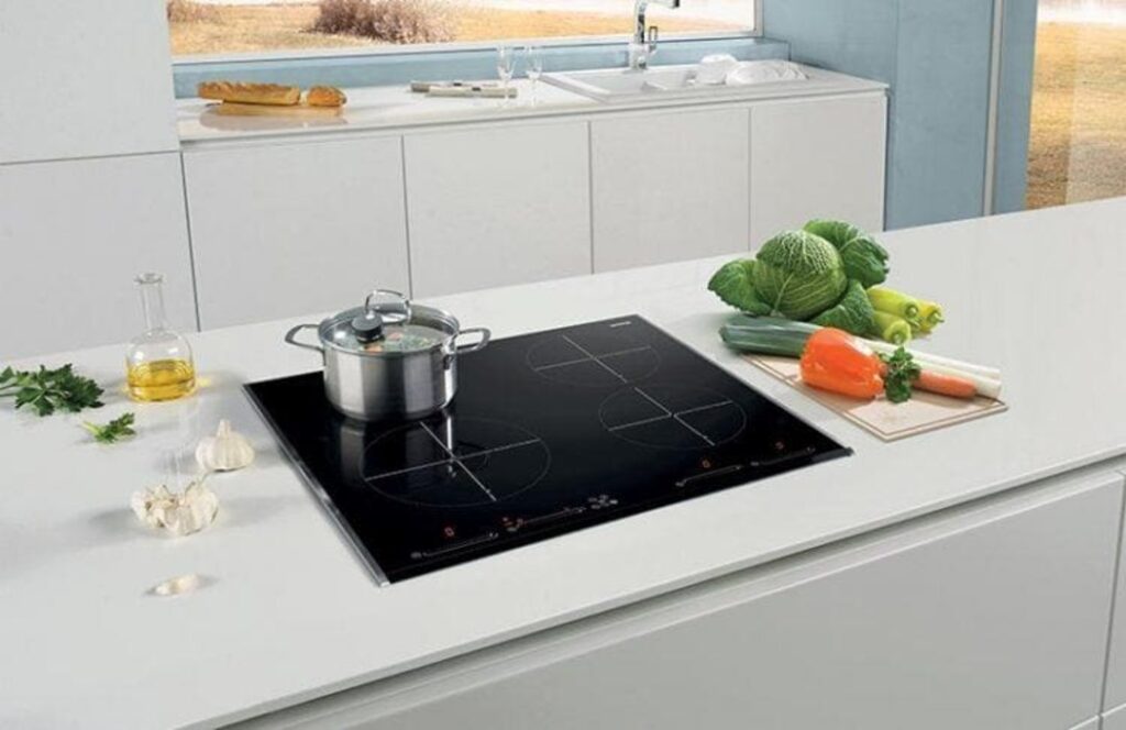 Cách xử lý khi bếp từ bị nổ cầu chì an toàn và hiệu quả