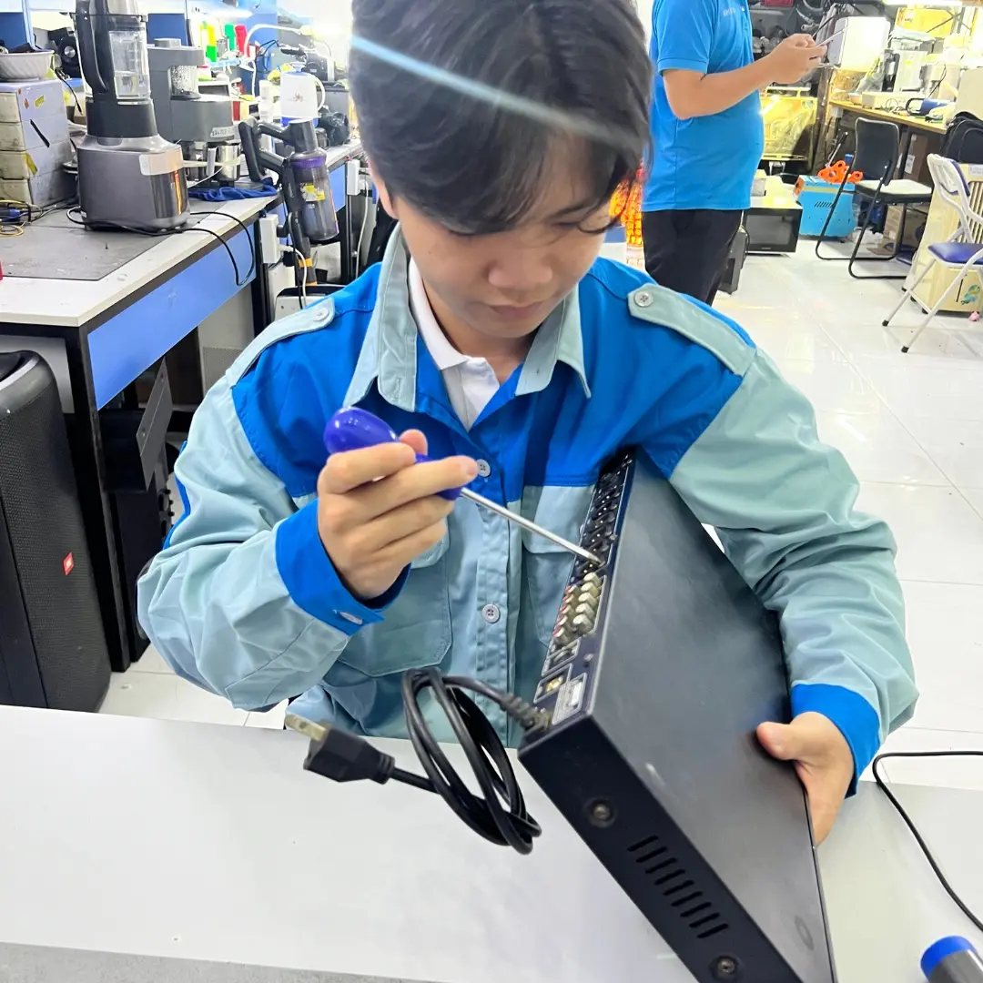 Giá cả cạnh tranh, dịch vụ chất lượng